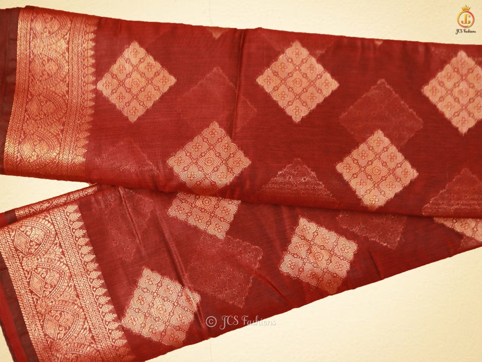 Elegant soft silk-cotton saree with brocade blouse for South Indian women