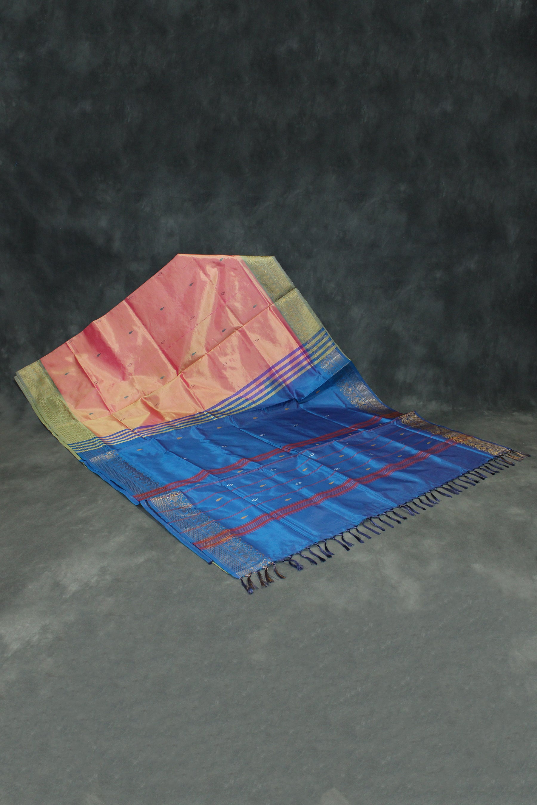 Blue Vaazhai Naar (Banana Pith) Saree with Zari Design Border, Small Butta and Blouse Piece