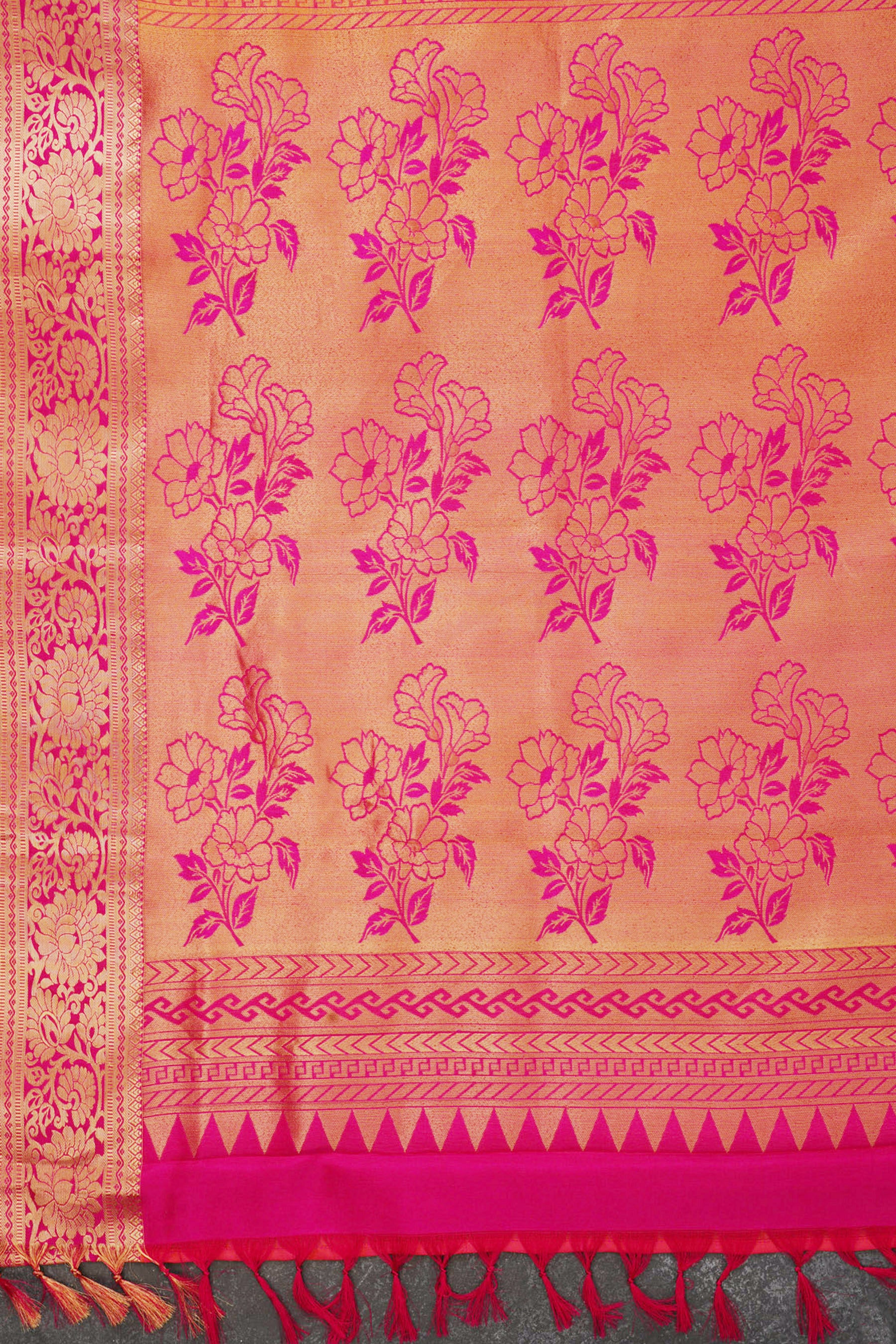 Red Double Warp Handloom Silk Saree with Design Borders - View 3 - JCS Fashions