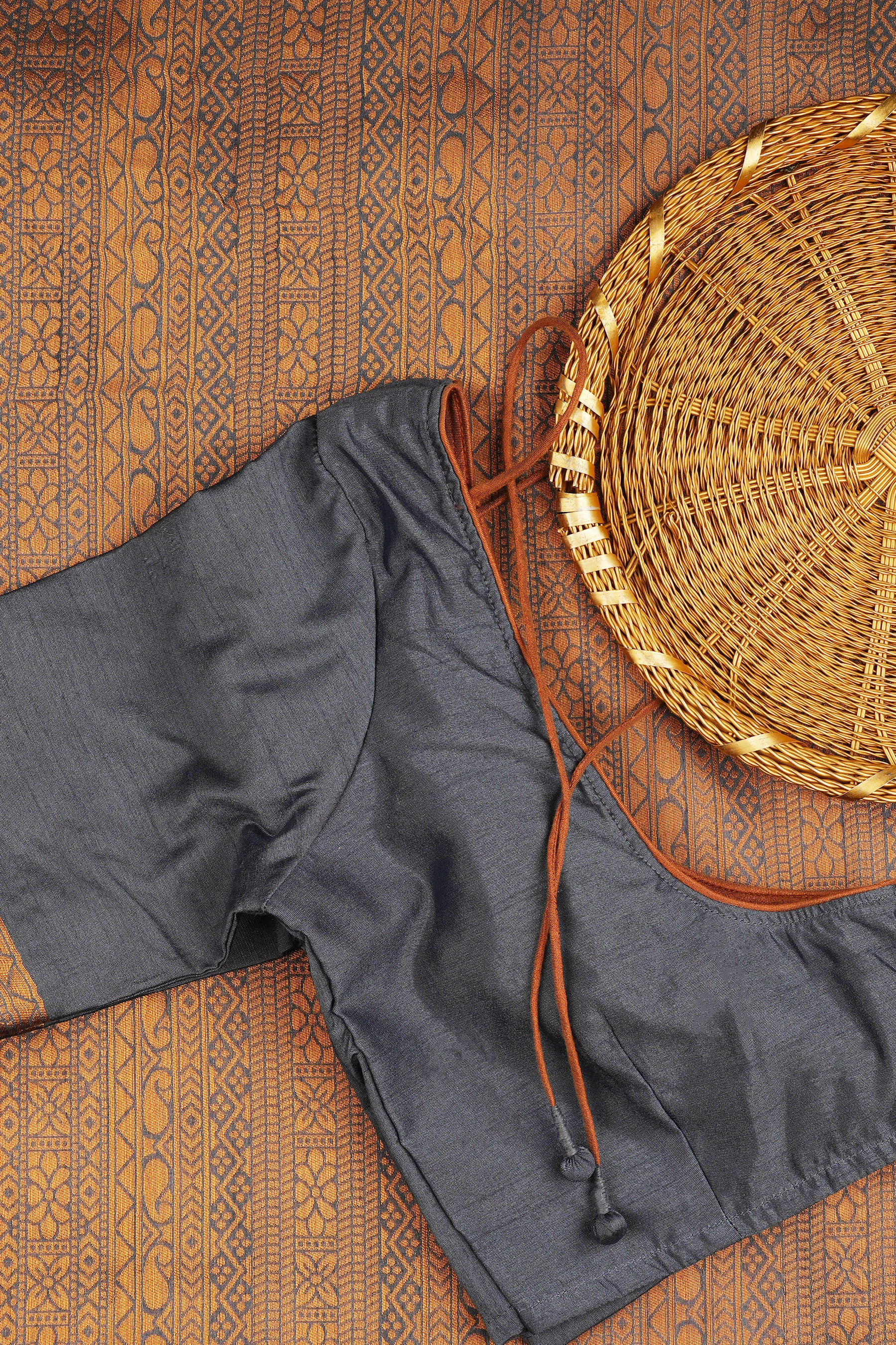 Kanchipuram Semi-Silk Saree with Rising Border & Stitched Blouse - View 5 - JCS Fashions