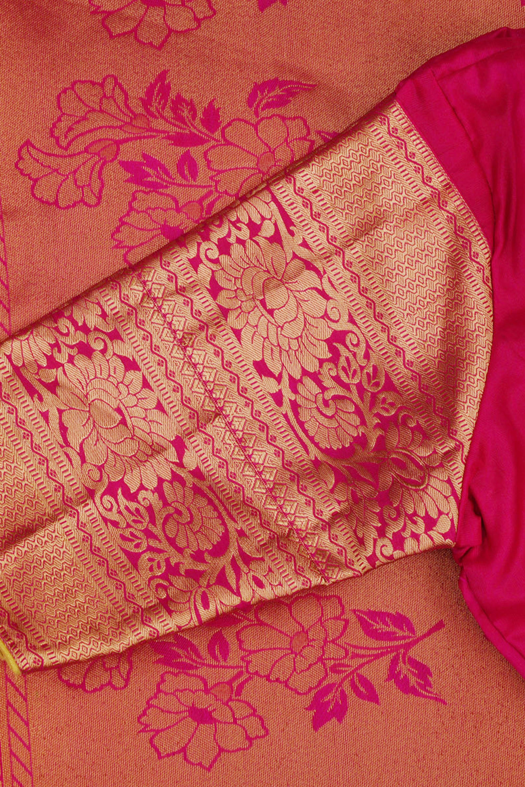 Red Double Warp Handloom Silk Saree with Design Borders - View 10 - JCS Fashions