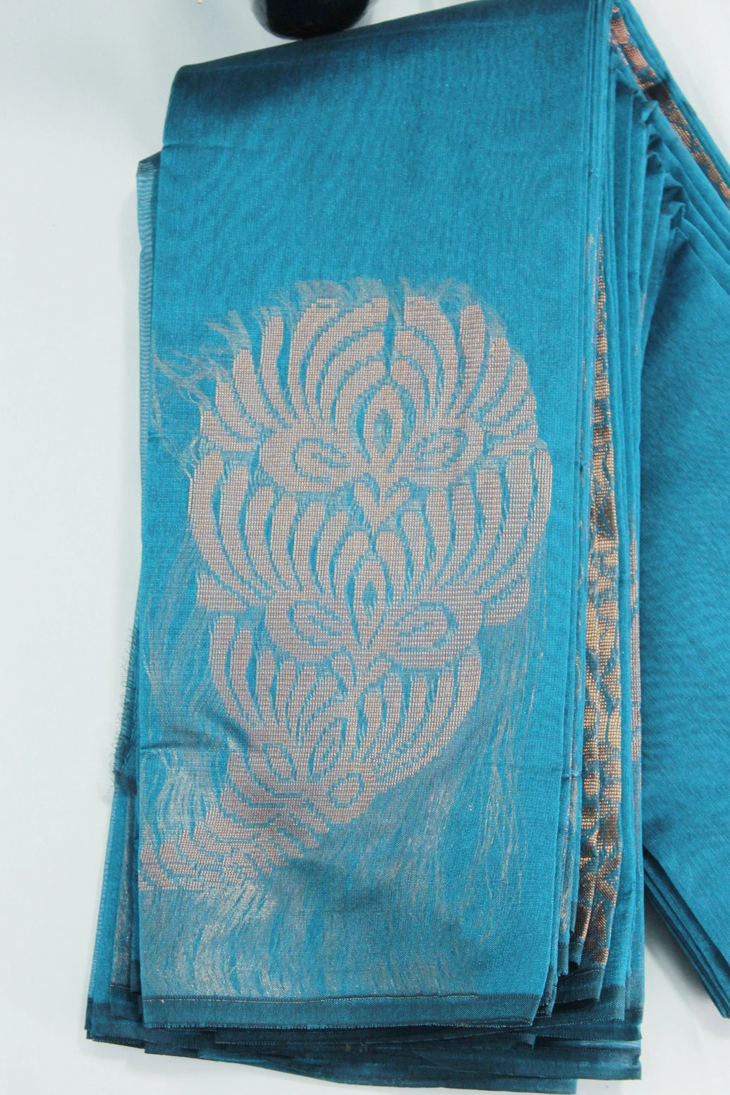 Blue Silk Cotton Saree with Zari Borderless Design and Blouse Piece