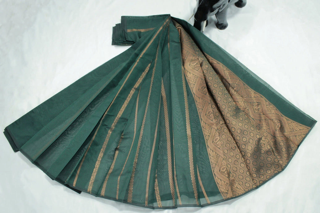 Dark Green Silk Cotton Saree with Zari Border and Blouse Piece, Border Less Design for Women