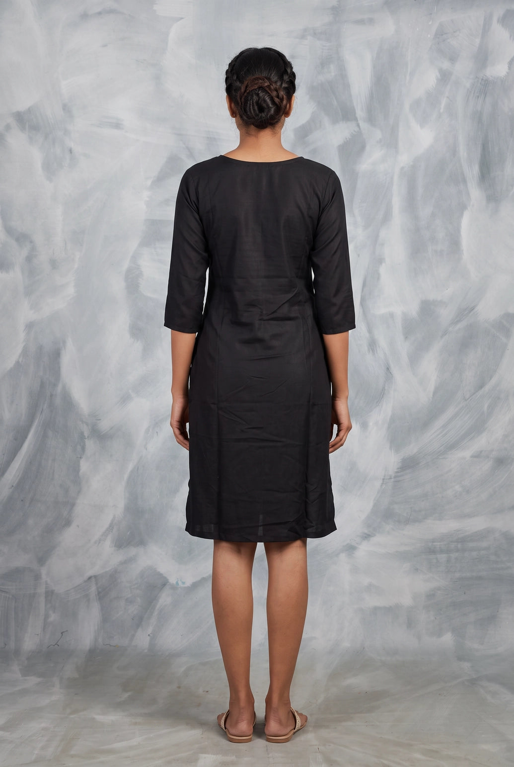 Black Two-Tone Dyed Round Neck Kurti with 3/4 Sleeves and Front Button Detail