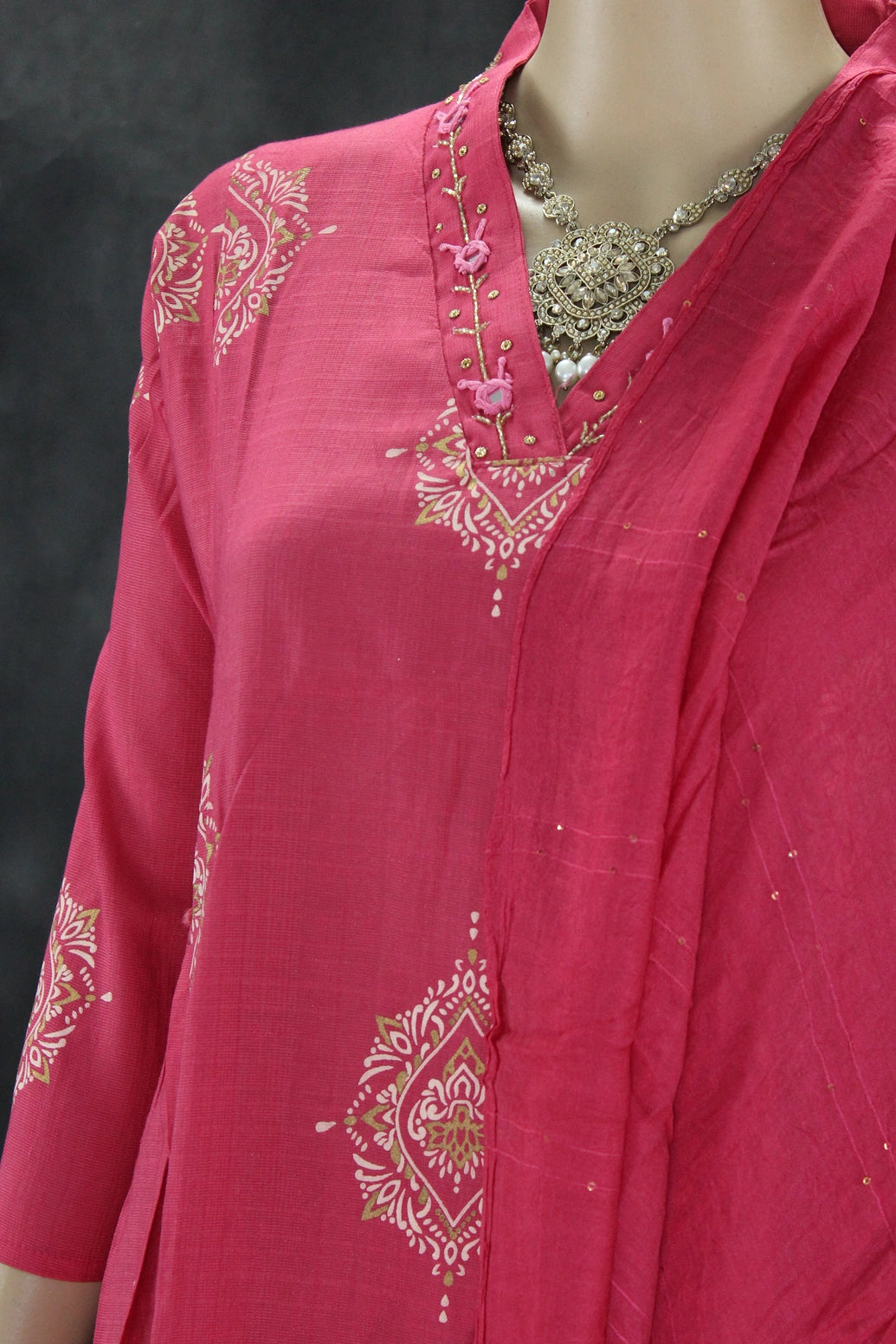 Pink Cotton 3-Piece Kurti Set with V-Neck Work, Elastic Pant & Chiffon Dupatta