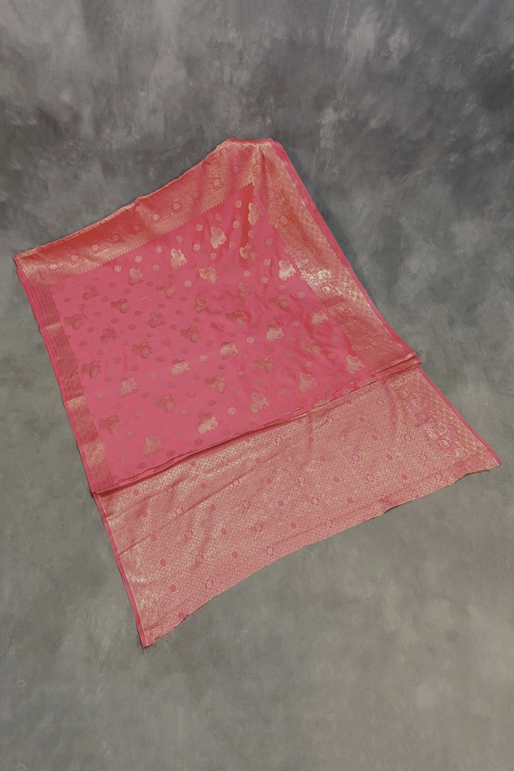 Reddish Pink Marathi Tadka Soft Silk Saree with Rich Pallu and Pure Zari Weaving, Floral Motifs