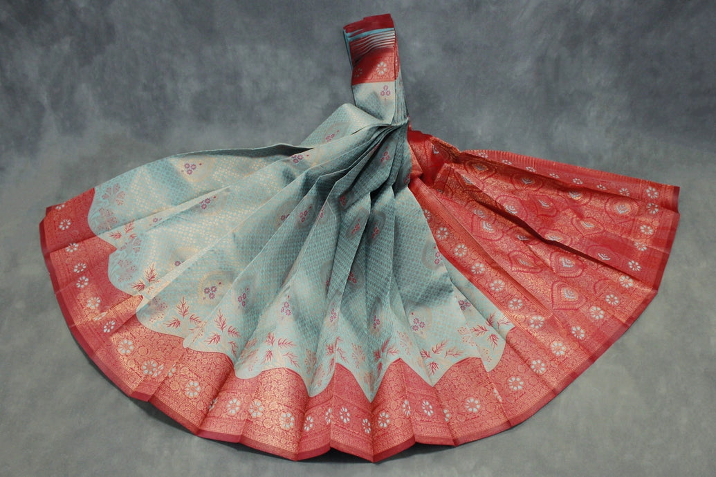 Pastel Blue Kubera Silk Pattu Saree with Design Border, Blouse Piece & Visiri Folding