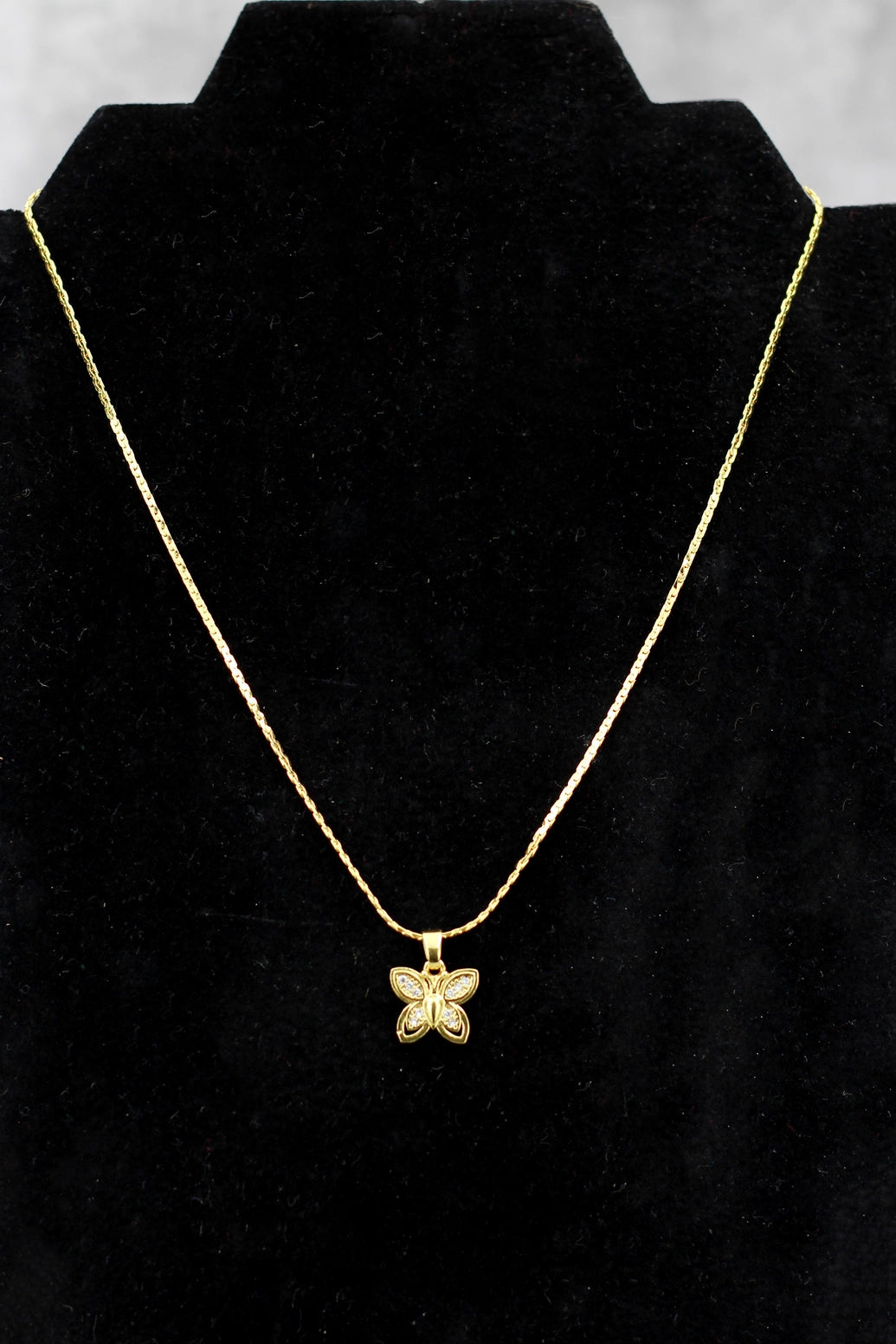 Gold-Tone Butterfly Pendant Necklace, Textured Chain Fashion Jewellery for Women
