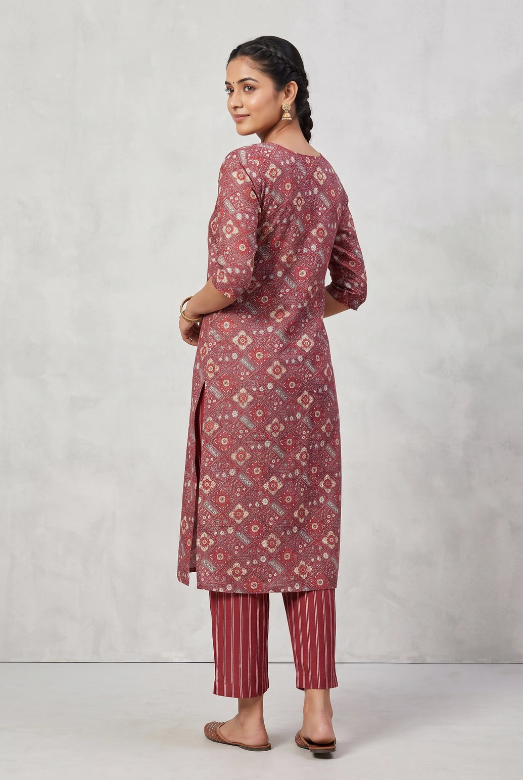 Maroon Rayon Kurti Pant Set with Elastic | Geometric Floral Print, Round Neck 3/4 Sleeves