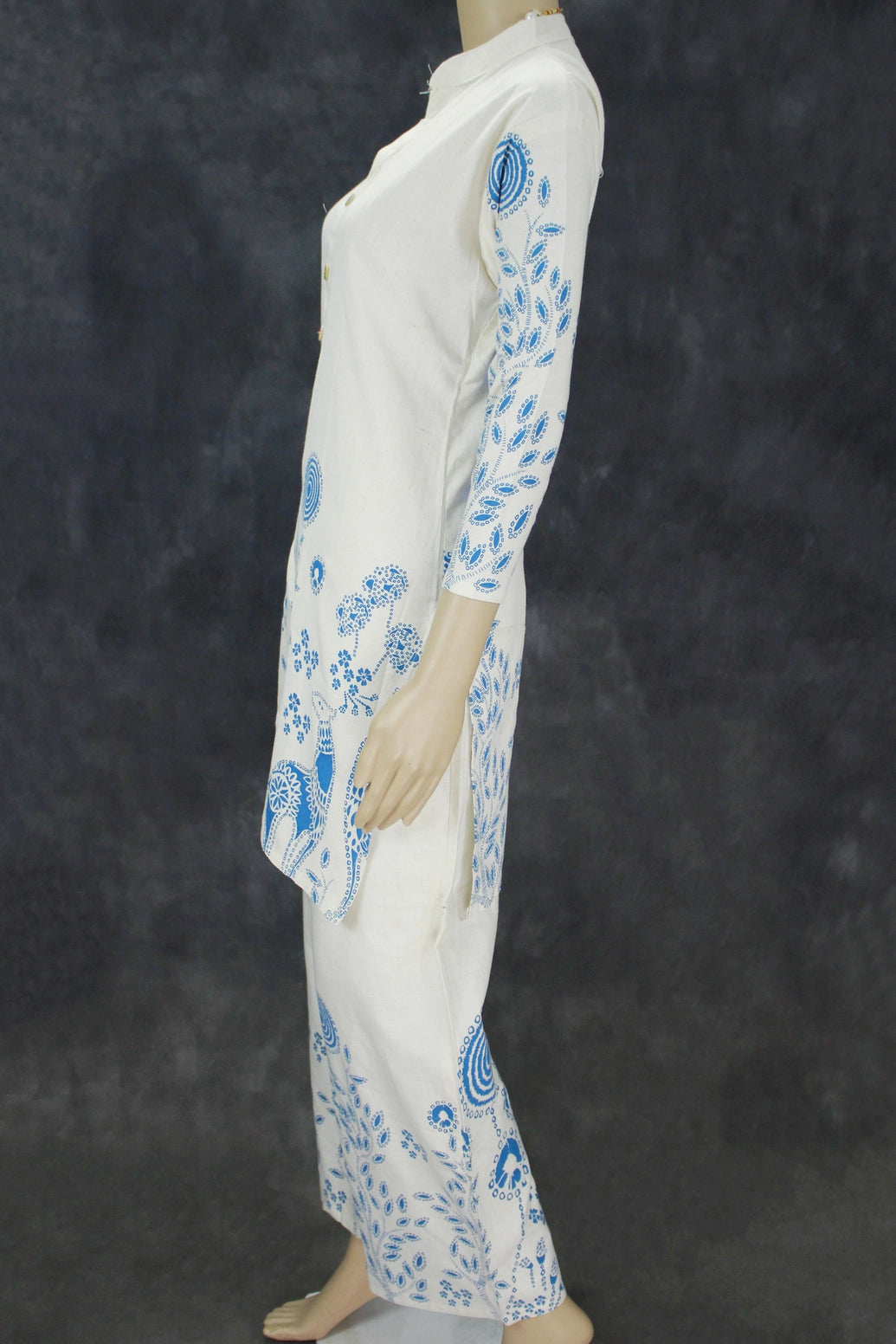 Cream Khadi Rayon Floral Mandarin Collar Kurti with Elastic Waist Pant Co-ord Set (2 pcs)