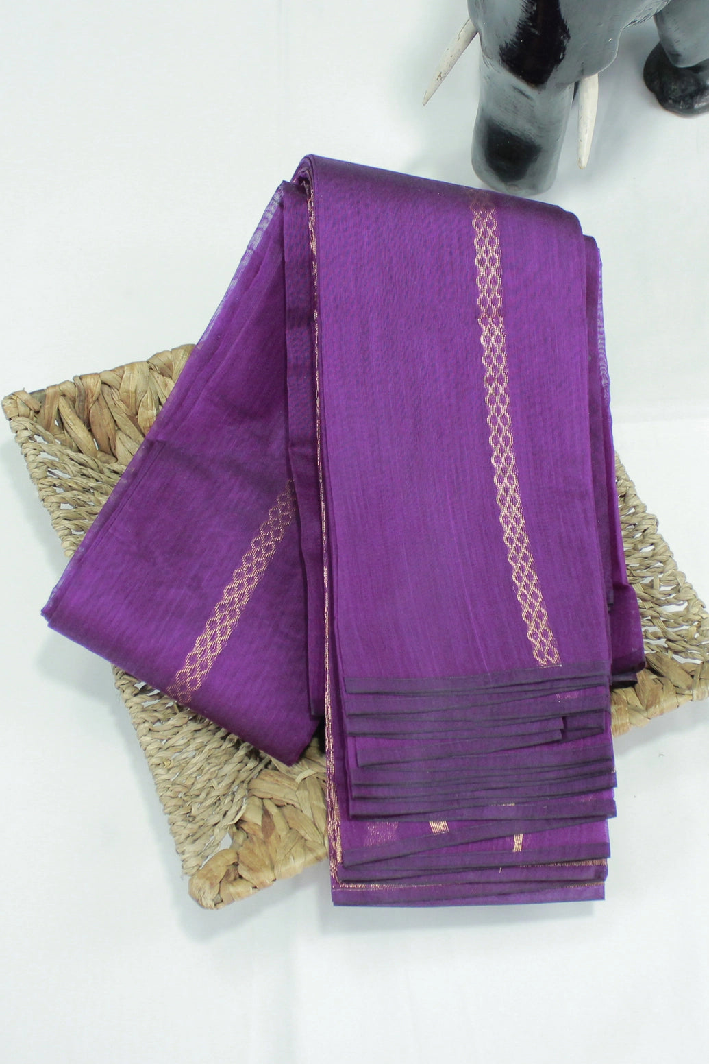 Purple Silk Cotton Saree with Zari Border, Borderless Look and Contrast Blouse Piece