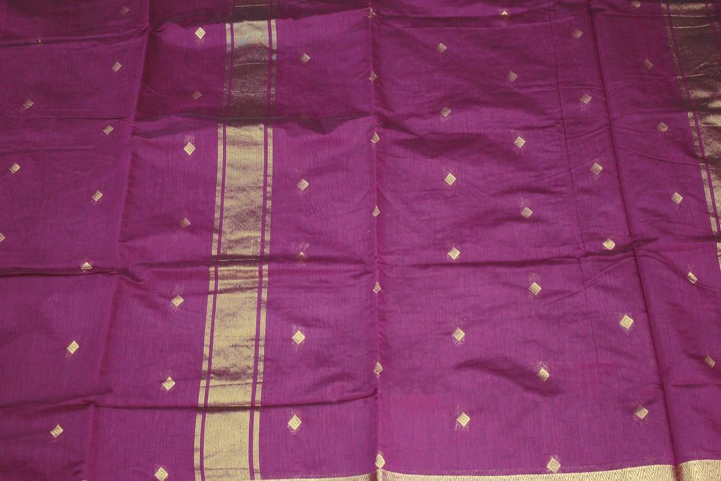 Purple Silk Cotton Saree with Zari Border and Comes with Blouse