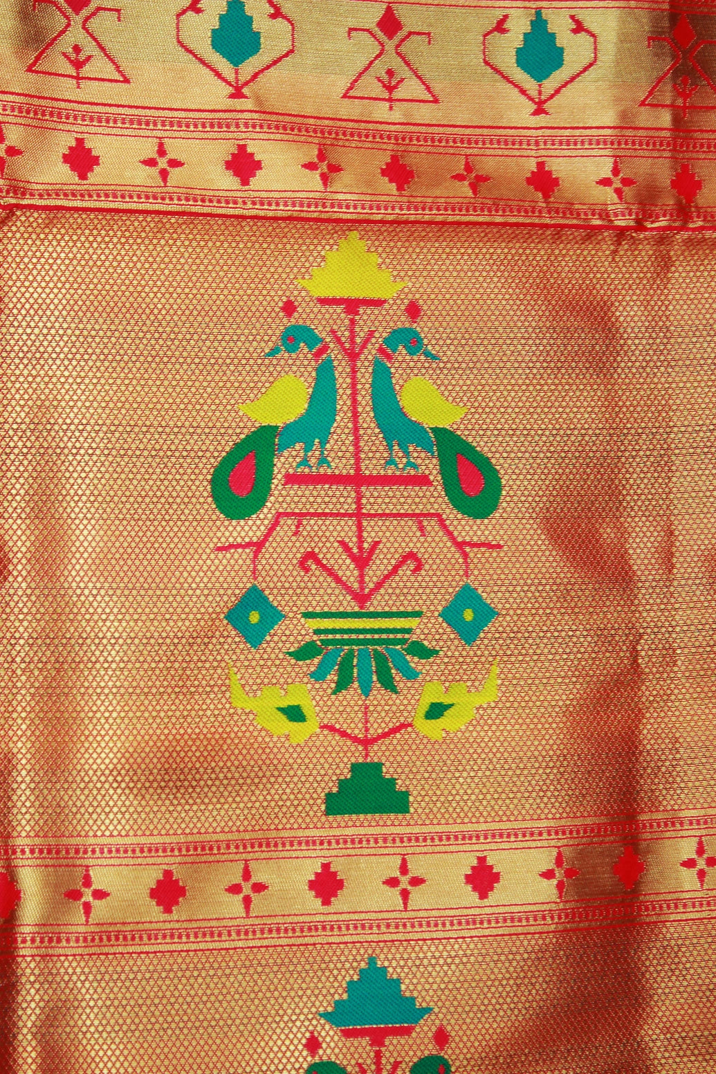Magenta Pink Paithani Pure Silk Saree with Zari Woven Peacock Pallu & Design Border for Women