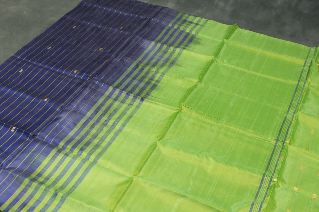 Green Vaazhai Naar (Banana Pith) Borderless Saree with Gold-Coloured Buttas and Navy Pallu