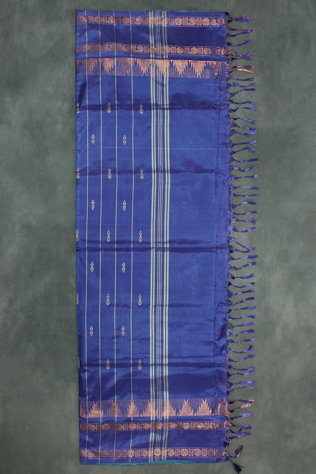 Vaazhai Naar (Banana Pith) Saree with Zari Border and Buttas - Light Green with Purple Pallu