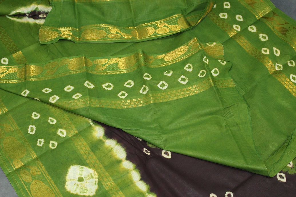 Pure Sungudi Cotton Bandhani Saree with Golden Zari Border - Dark Brown & Green