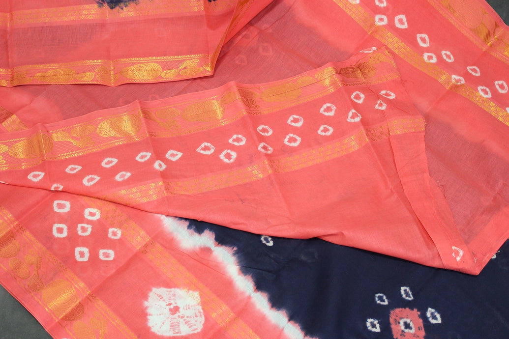 Pure Sungudi Cotton Bandhani Saree with Golden Zari Instrument Motif Border — Navy Blue & Coral, Unstitched Blouse Included