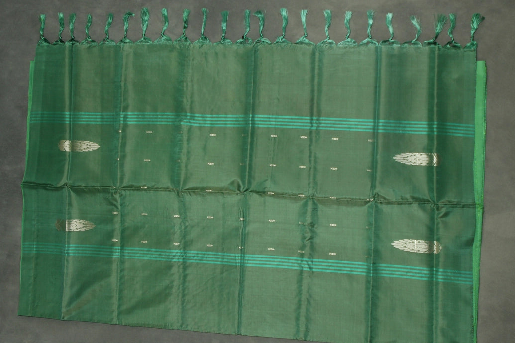 Bottle Green Vaazhai Naar (Banana Pith) Borderless Saree with Small Butta