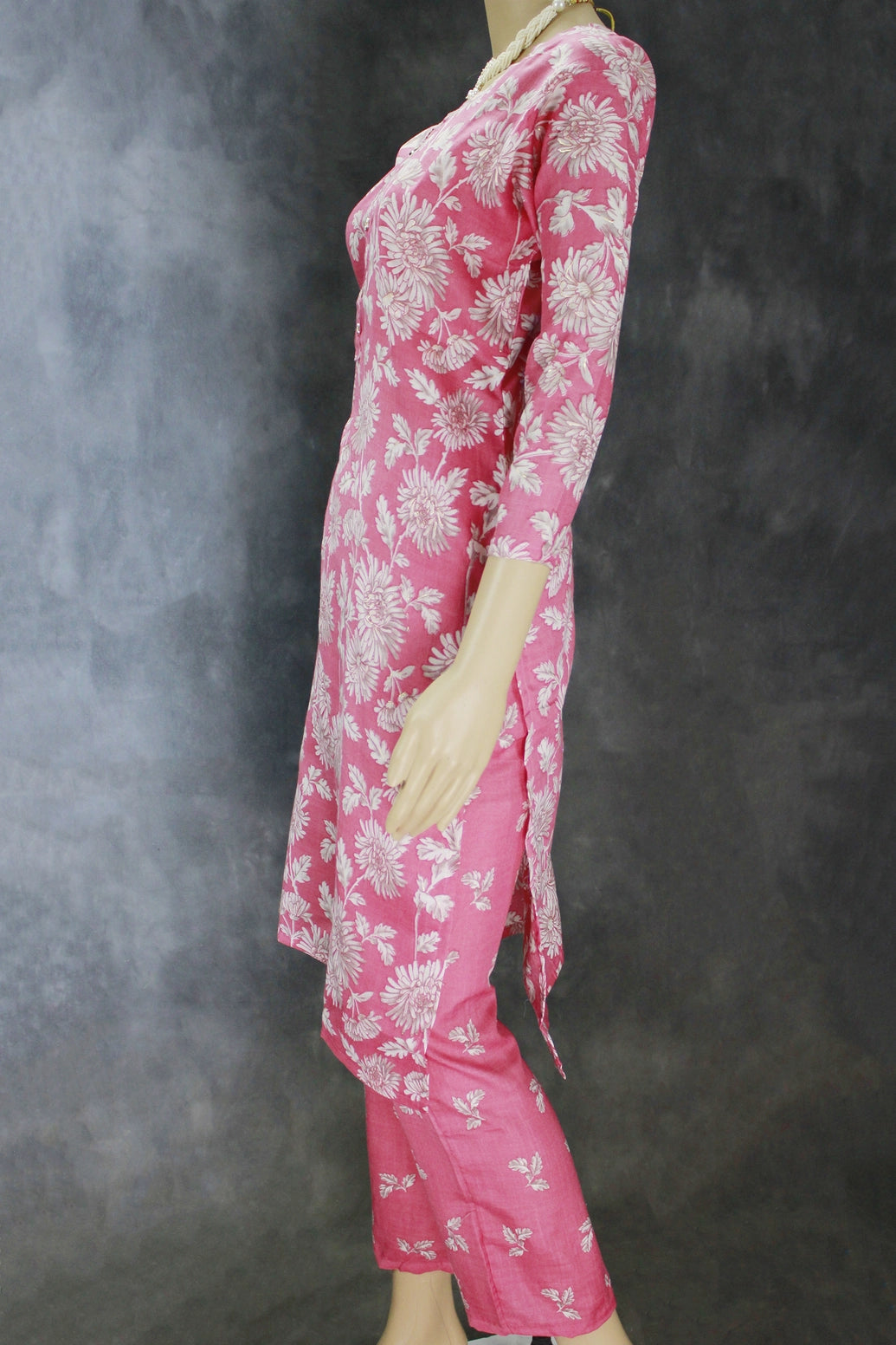 Cotton Pink Kurta Set with Floral Design for Women