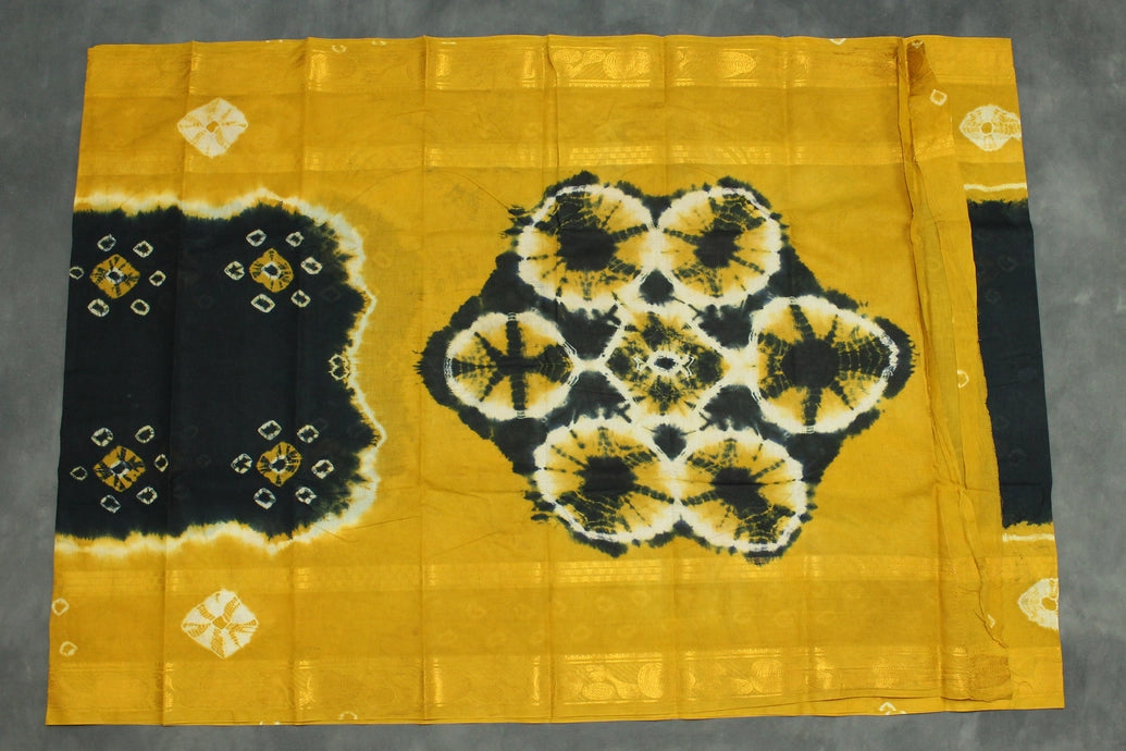 Pure Sungudi Bandhani Saree with Golden Zari Border - Dark Green & Mustard Tie-Dye Saree JCS Fashions