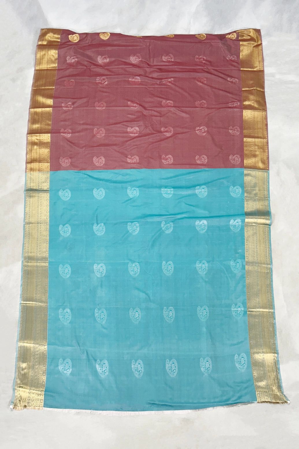 Onion Pink Soft Silk Saree with Contrast Border, Gold Zari Buttas and Floral Zari Border for Traditional Wear