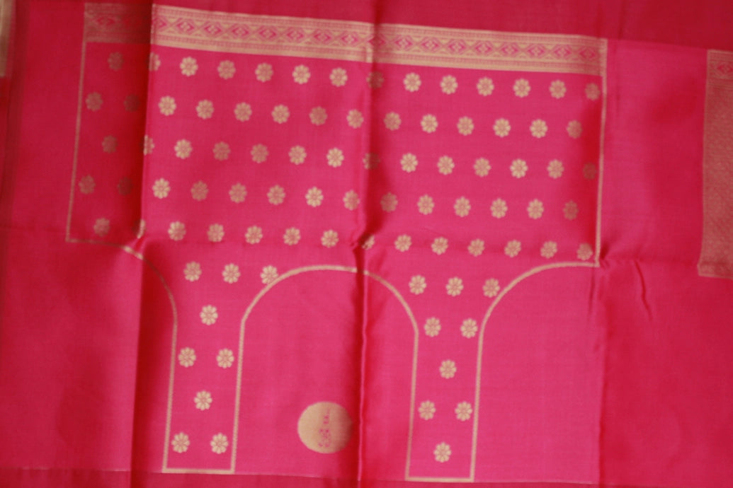 Magenta Pink Paithani Pure Silk Saree with Zari Woven Peacock Pallu and Design Border