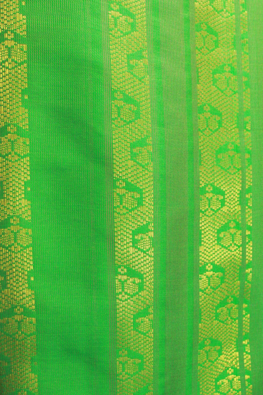 Forest Green Ponnadai Poly Silk Jacquard Temple Shawl with Zari Pattern & Tassels for Functions, 2m Dupatta