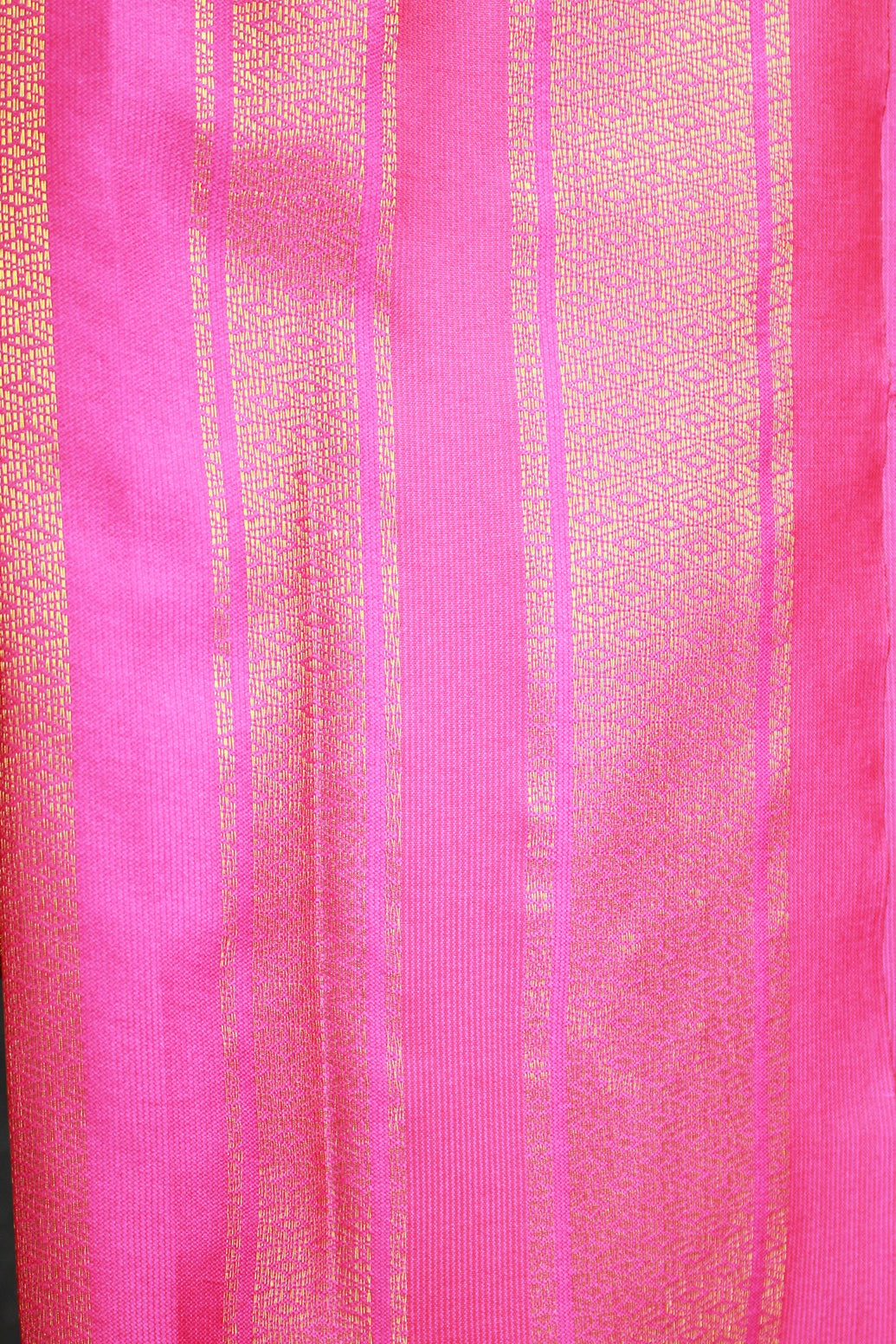 Magenta Pink Ponnadai Poly Silk Jacquard Temple Shawl with Zari Design and Tassels for Pooja & Functions