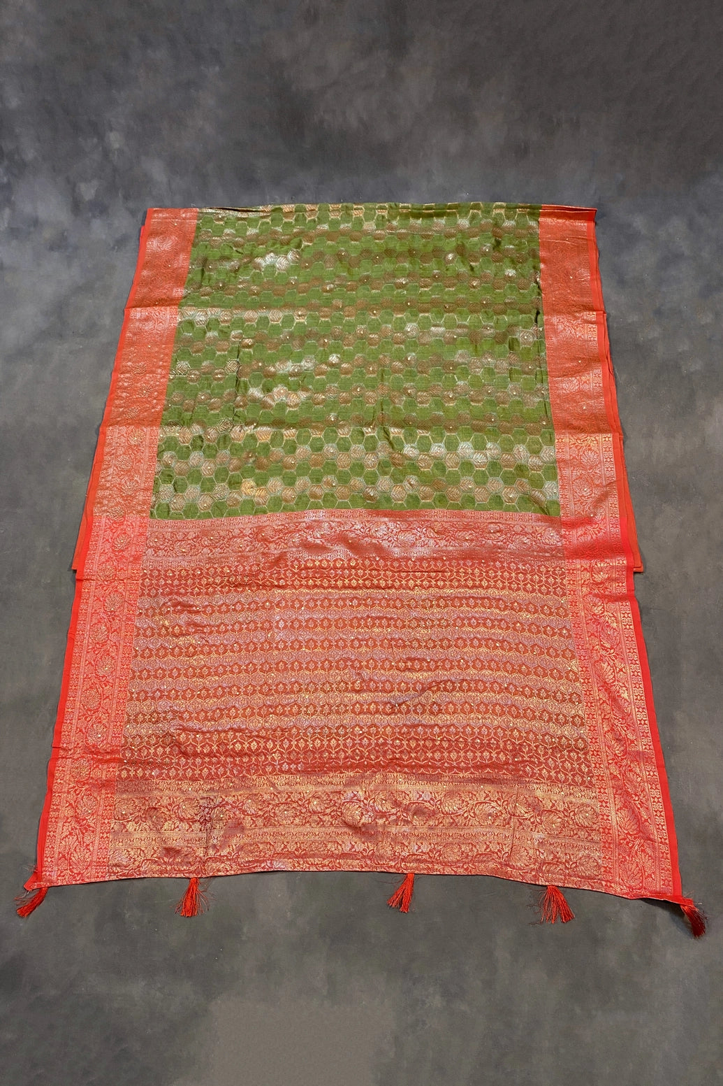 Mehendi Green Cotton Organza Designer Saree with Stone Work & Floral Pallu, Fancy Pattern Saree with Blouse