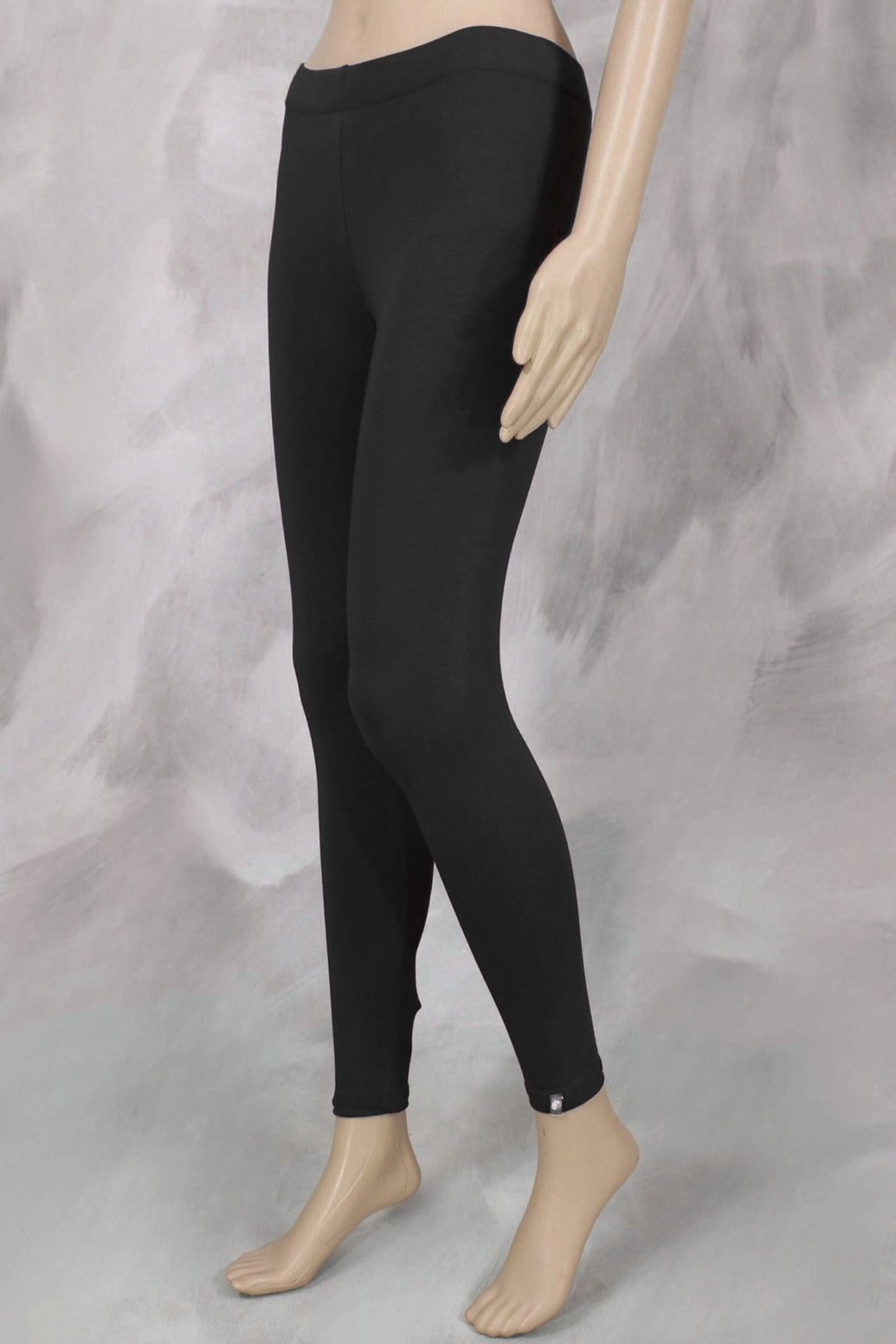 Black 4 Way Lycra Cotton Leggings with Smooth Finish Silicon Wash for All-Season Daily Wear