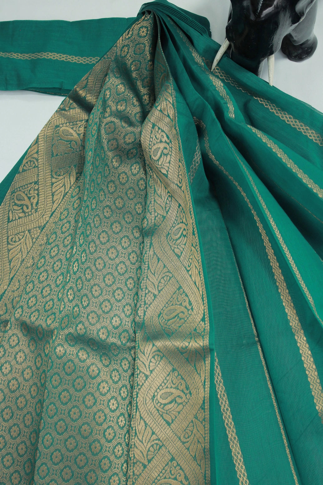 Green Silk Cotton Saree with Zari Border and Running Blouse