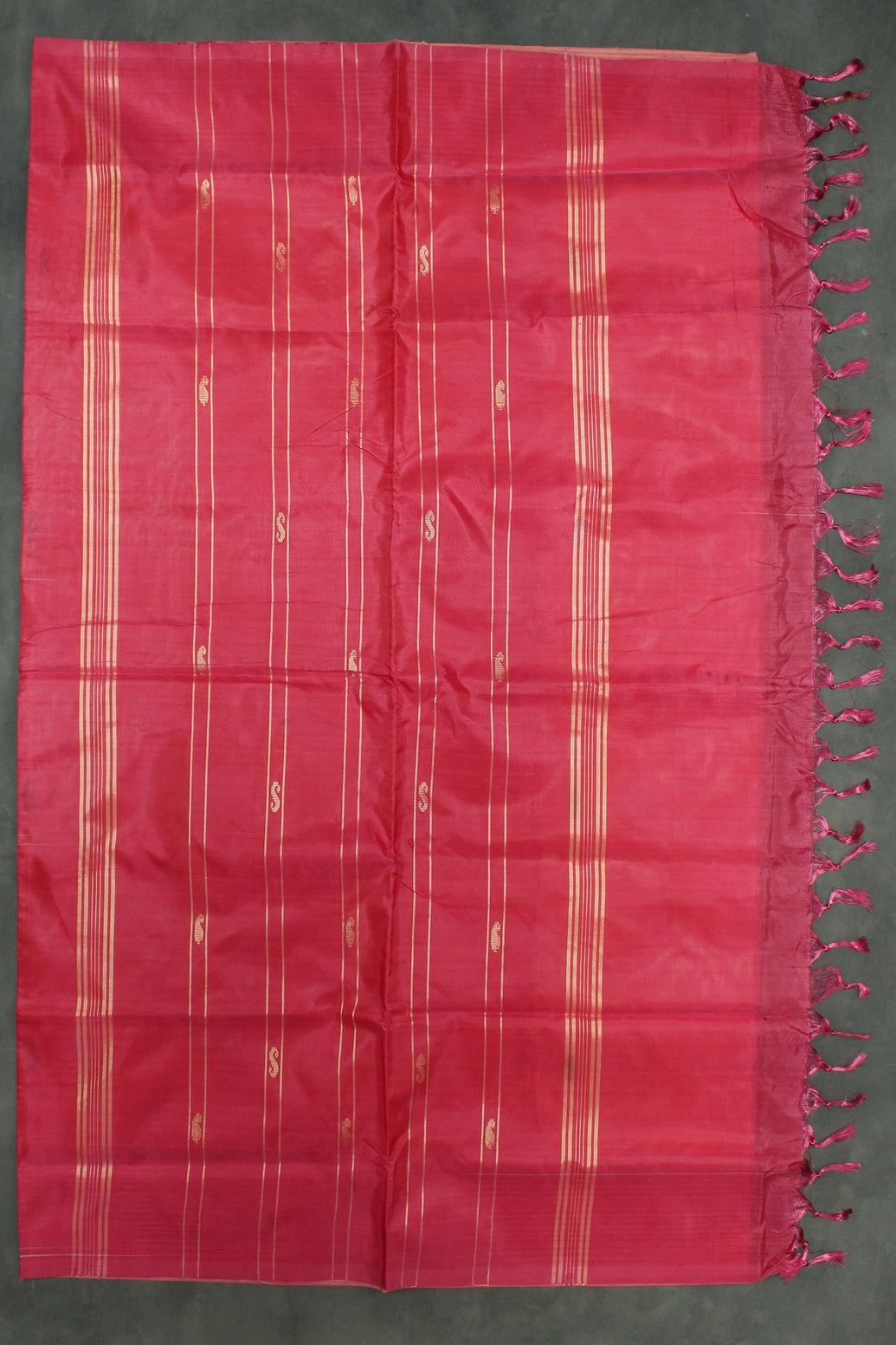 Vaazhai Naar (Banana Pith) Light Yellow Saree with Pink Pallu and Small Butta Motifs - Borderless Traditional Saree