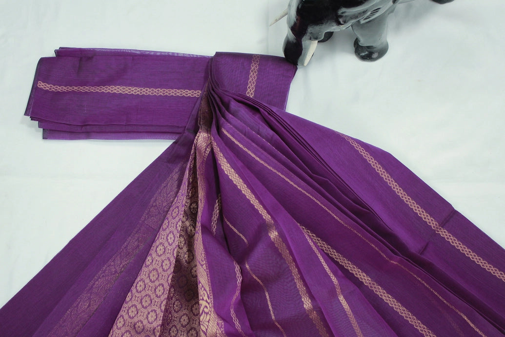 Purple Silk Cotton Saree with Zari Border, Borderless Look and Contrast Blouse Piece