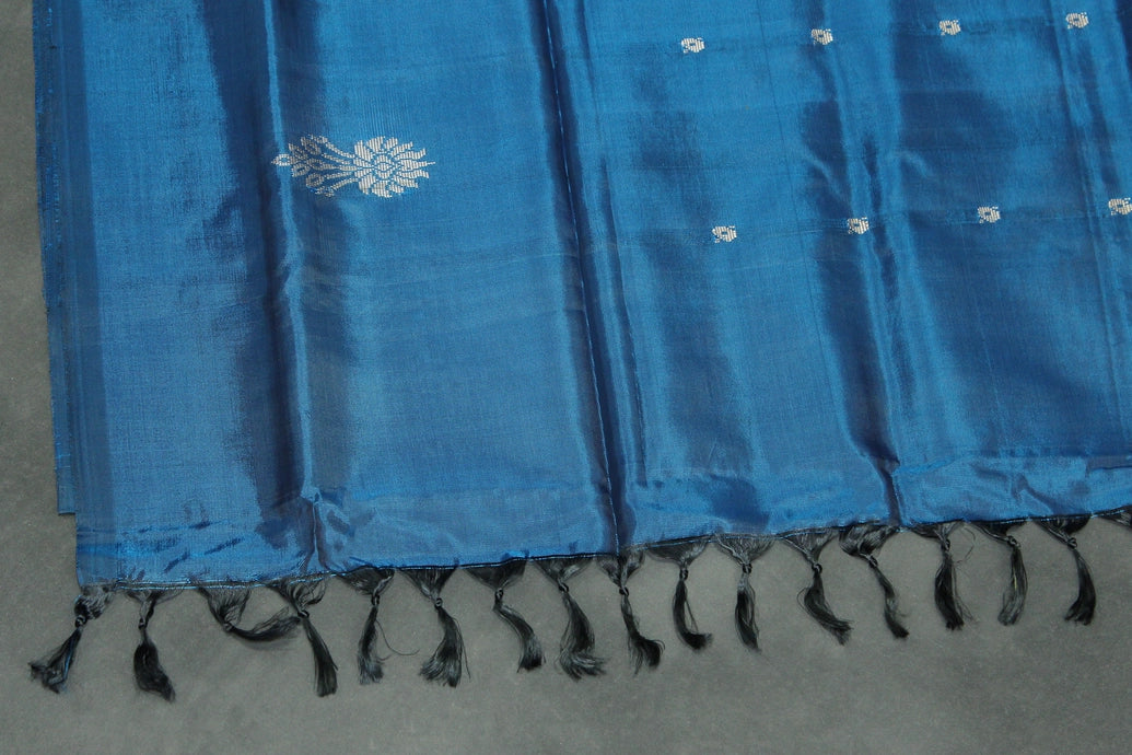 Peacock Blue Vaazhai Naar (Banana Pith) Saree - Borderless with Small Butta