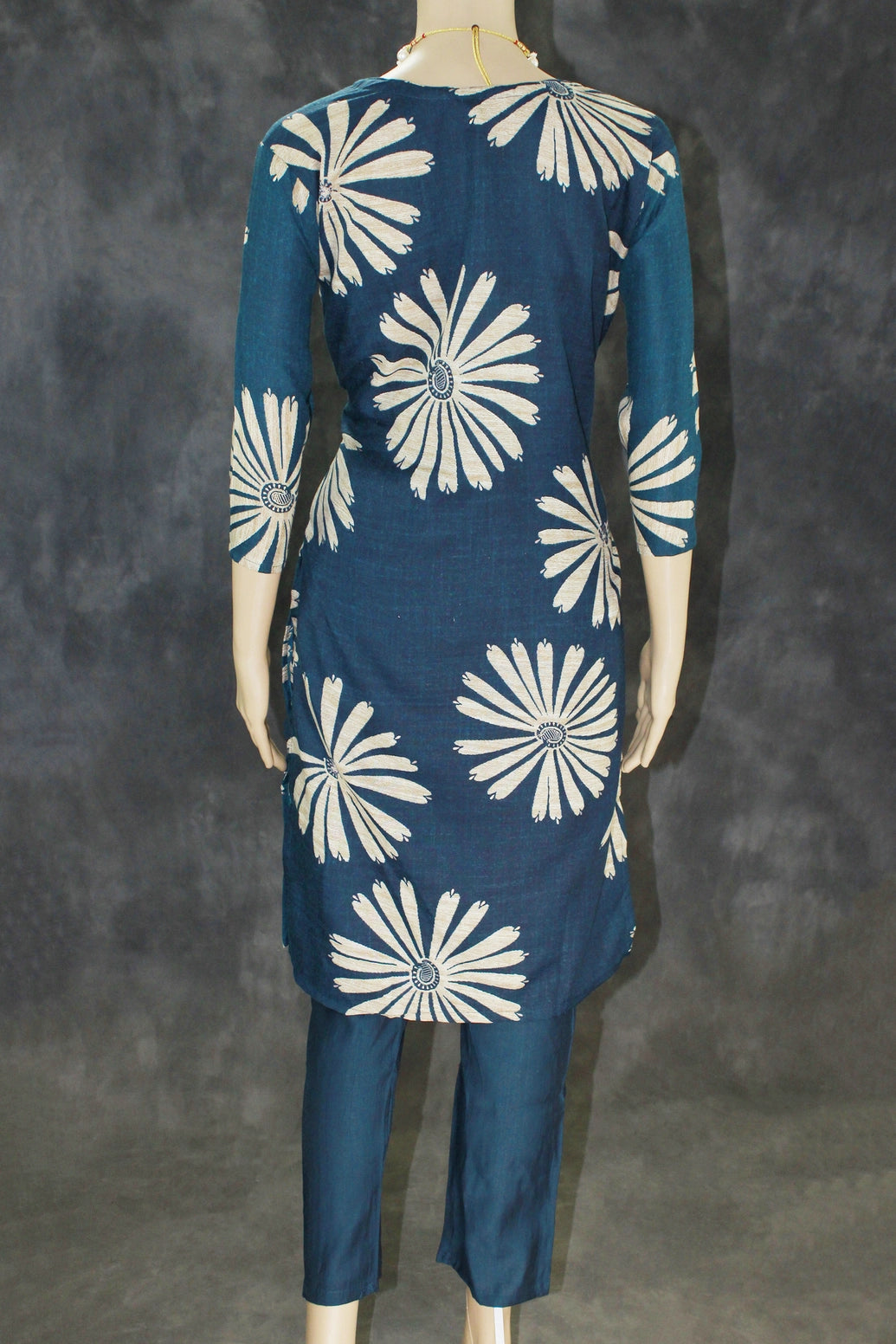 Cotton Peacock Blue Kurta Set with Floral Design