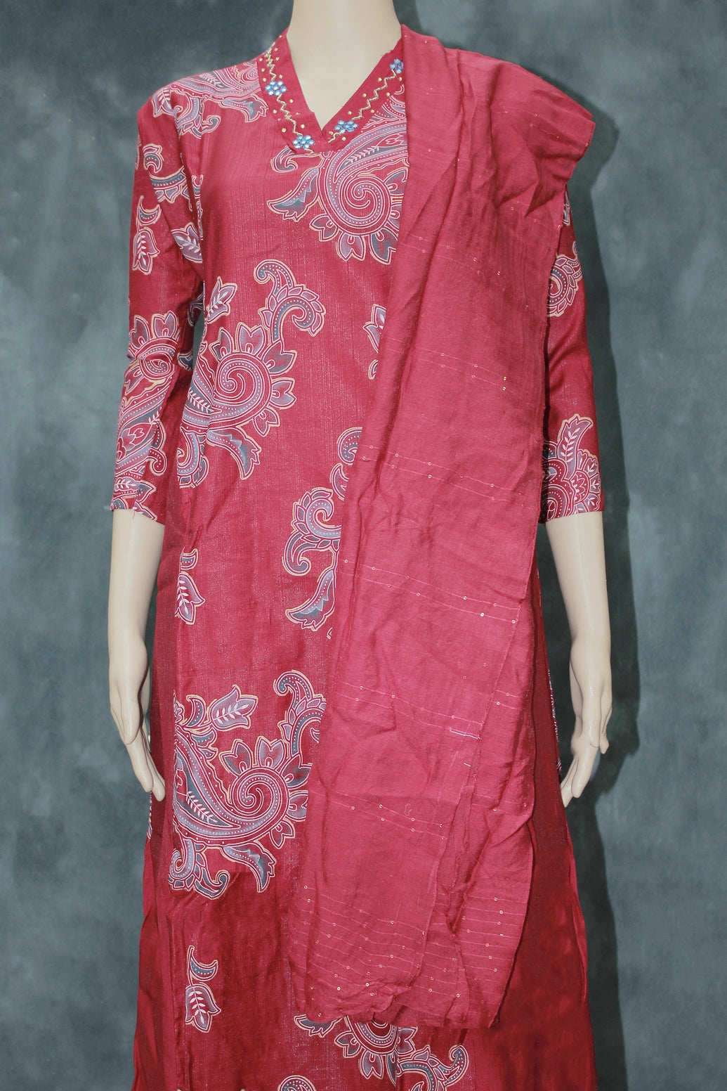 Maroon Cotton 3-Piece Kurti Set with Elastic Pant & Chiffon Dupatta, V Neck Embroidered Sequin Work