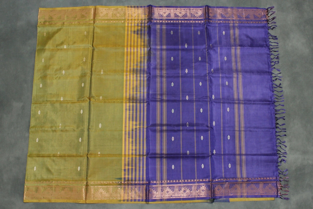 Banana pith/ Vaazhai naar saree with beautiful Zari border, Comes with full body small butta,
No blouse piece