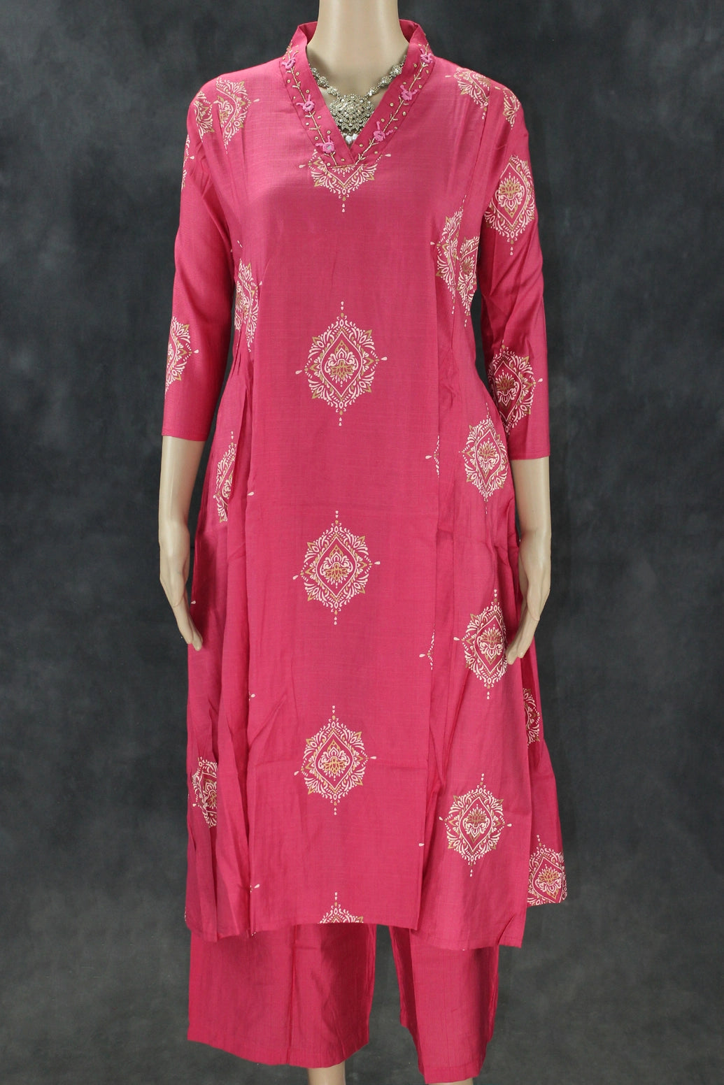Pink Cotton 3-Piece Kurti Set with V-Neck Work, Elastic Pant & Chiffon Dupatta