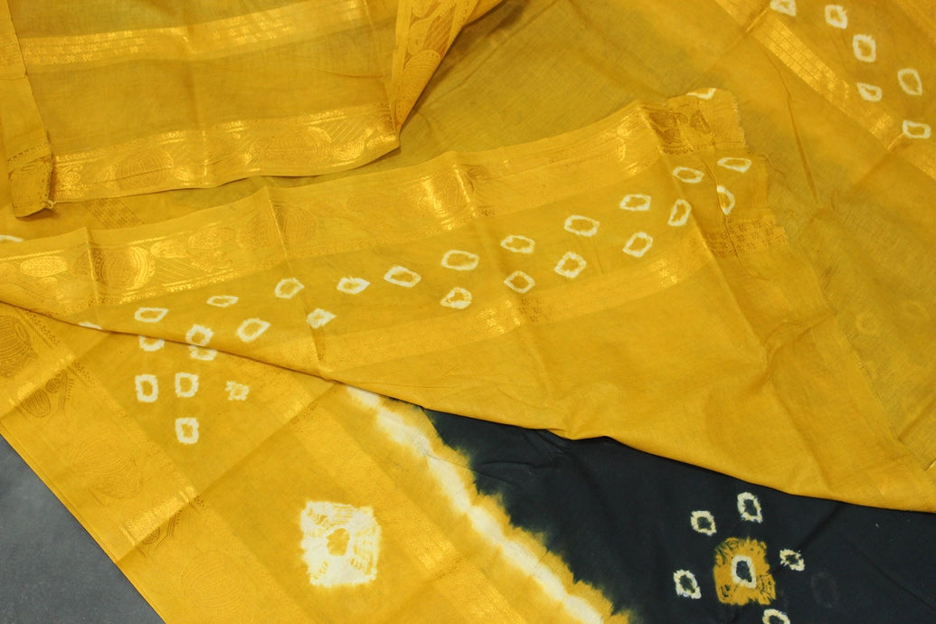 Pure Sungudi Bandhani Saree with Golden Zari Border - Dark Green & Mustard Tie-Dye Saree JCS Fashions