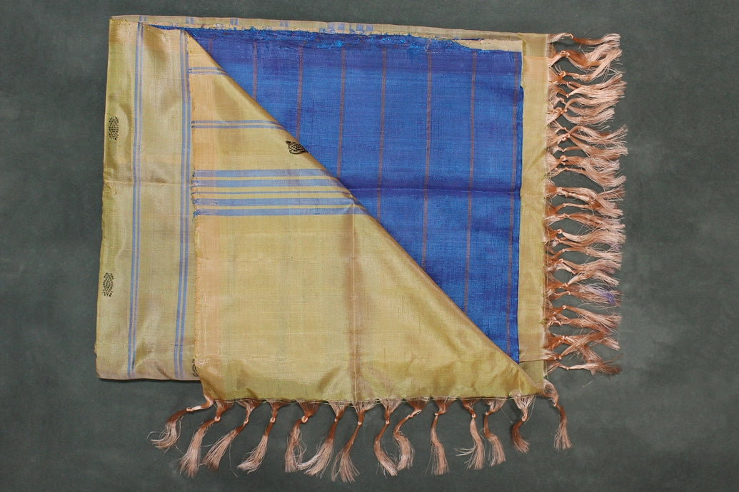 Peach Banana Pith (Vaazhai Naar) Borderless Saree with Subtle Butta and Blue Stripe Detailing for Traditional Wear