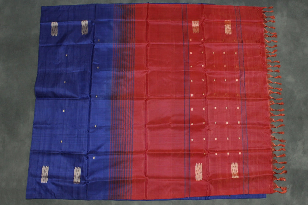 Vaazhai Naar (Banana Pith) Borderless Saree in Red with Contrasting Blue Pallu, Small Buttas & Fringed Tassels