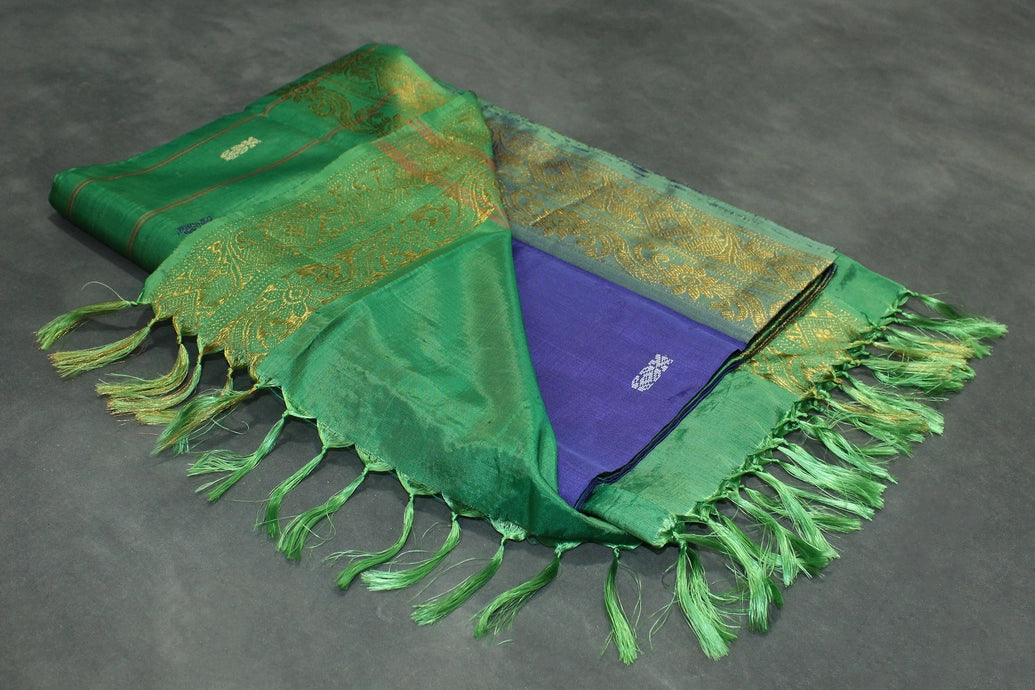 Leaf Green Vaazhai Naar (Banana Pith) Saree with Zari Border and Small Butta