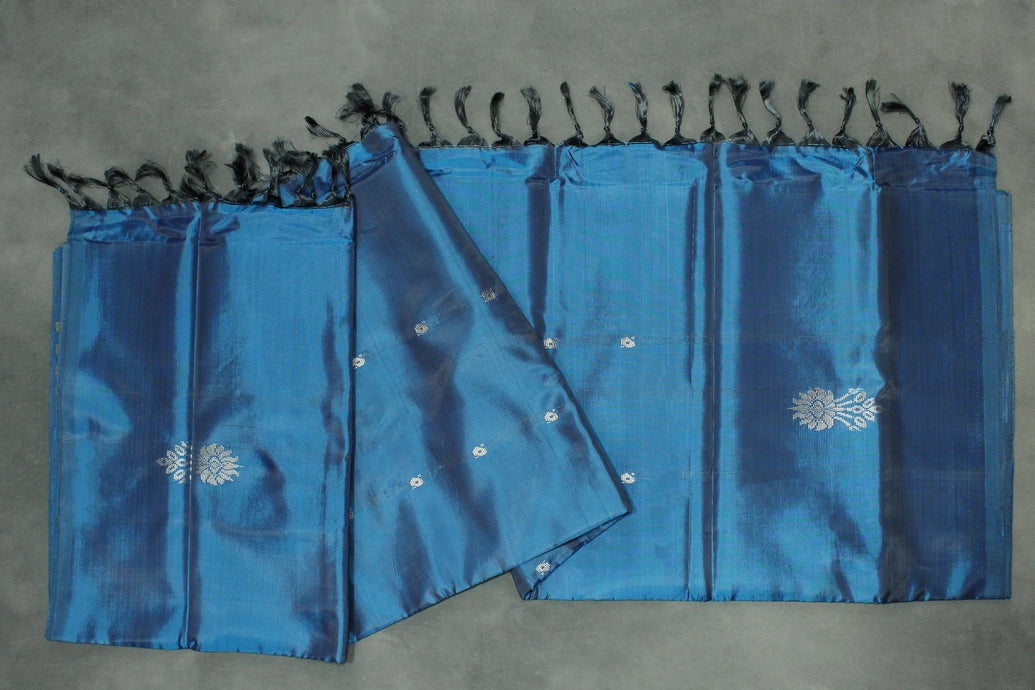 Peacock Blue Vaazhai Naar (Banana Pith) Saree - Borderless with Small Butta