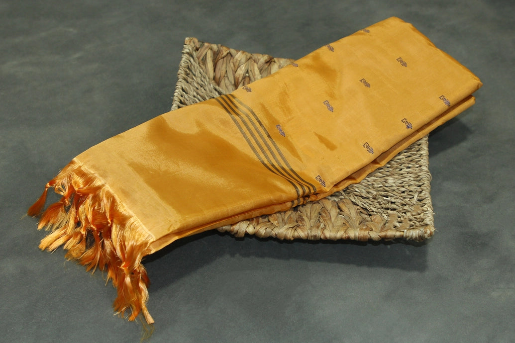 Vaazhai Naar (Banana Pith) Orange Borderless Saree with Purple Pallu and Small Buttas