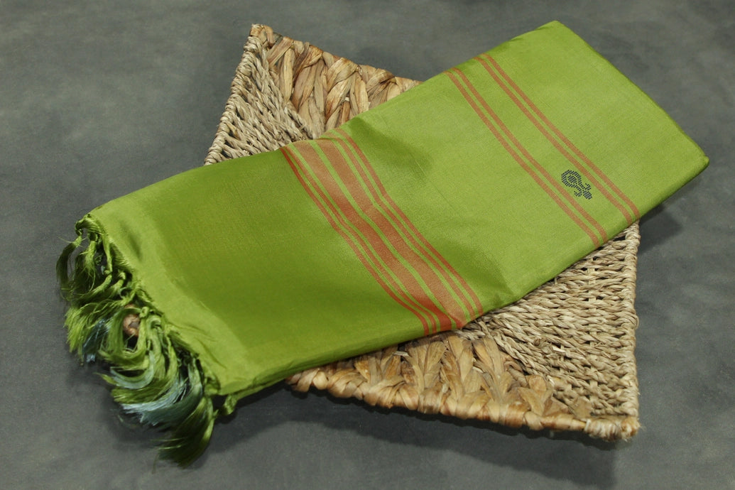 Pear Green Vaazhai Naar (Banana Pith) Borderless Saree with Small Butta