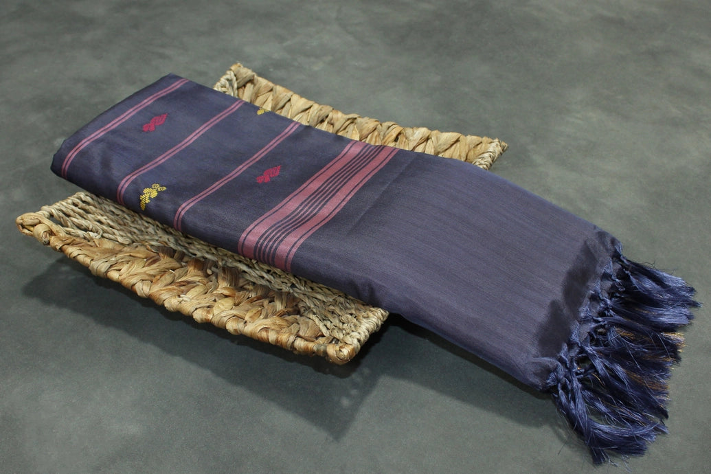 Vaazhai Naar (Banana Pith) Saree with Traditional Zari Border and Small Butta