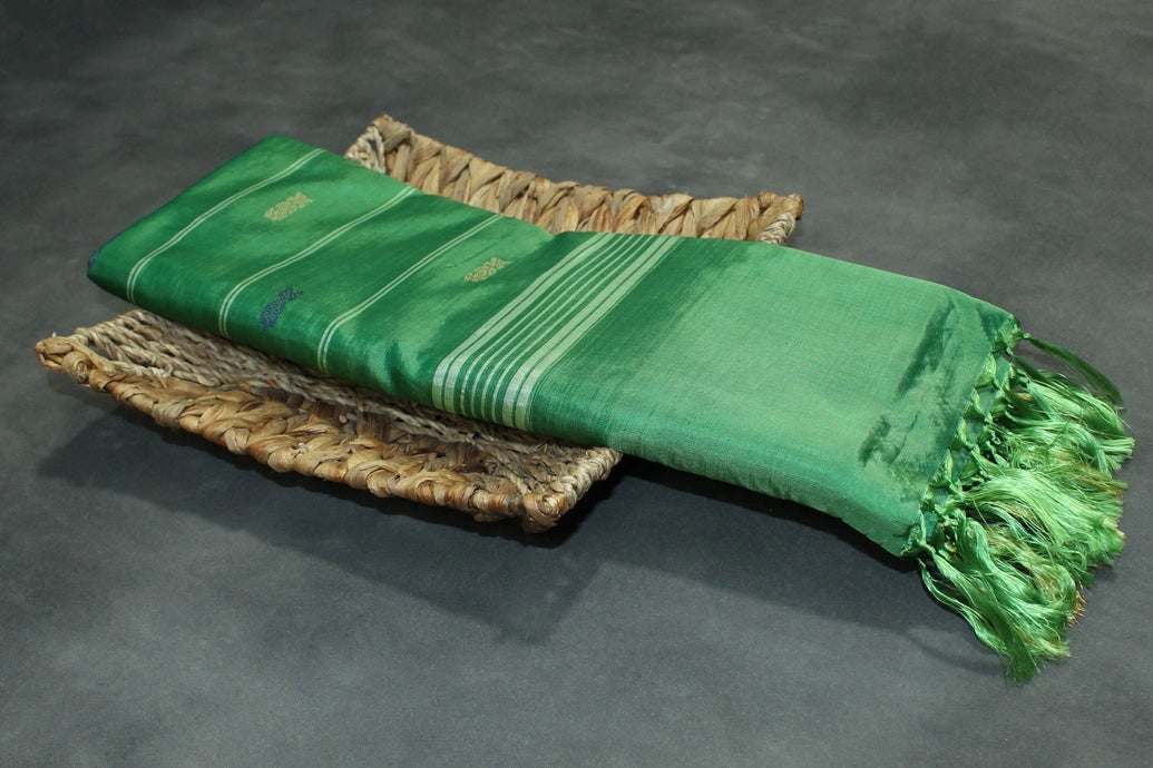 Banana Pith (Vaazhai Naar) Saree with Traditional Zari Butta Border – Violet & Green