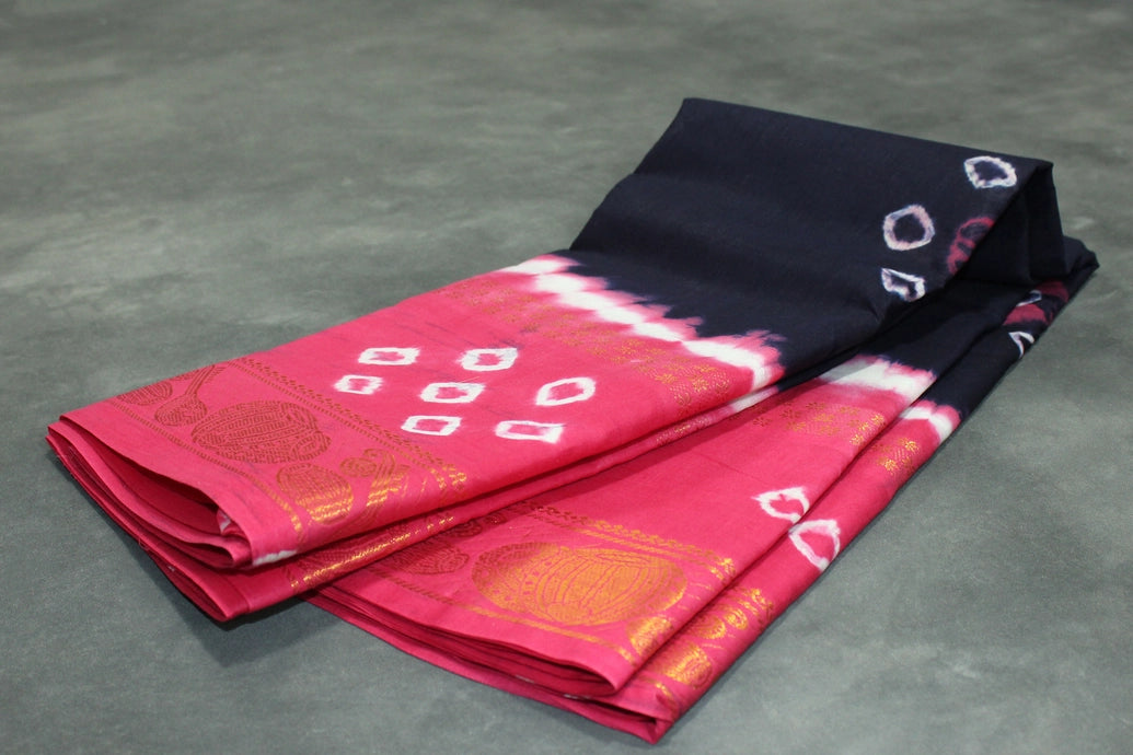 Navy Blue & Pink Sungudi Cotton Bandhani Saree with Golden Zari Border and Instrument Motifs Saree JCS Fashions