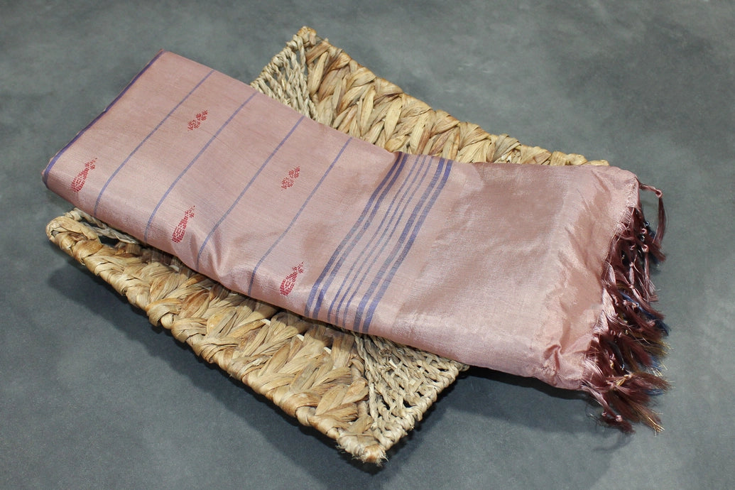 Banana pith/ Vaazhai naar saree with beautiful Zari border, Comes with full body small butta,
No blouse piece