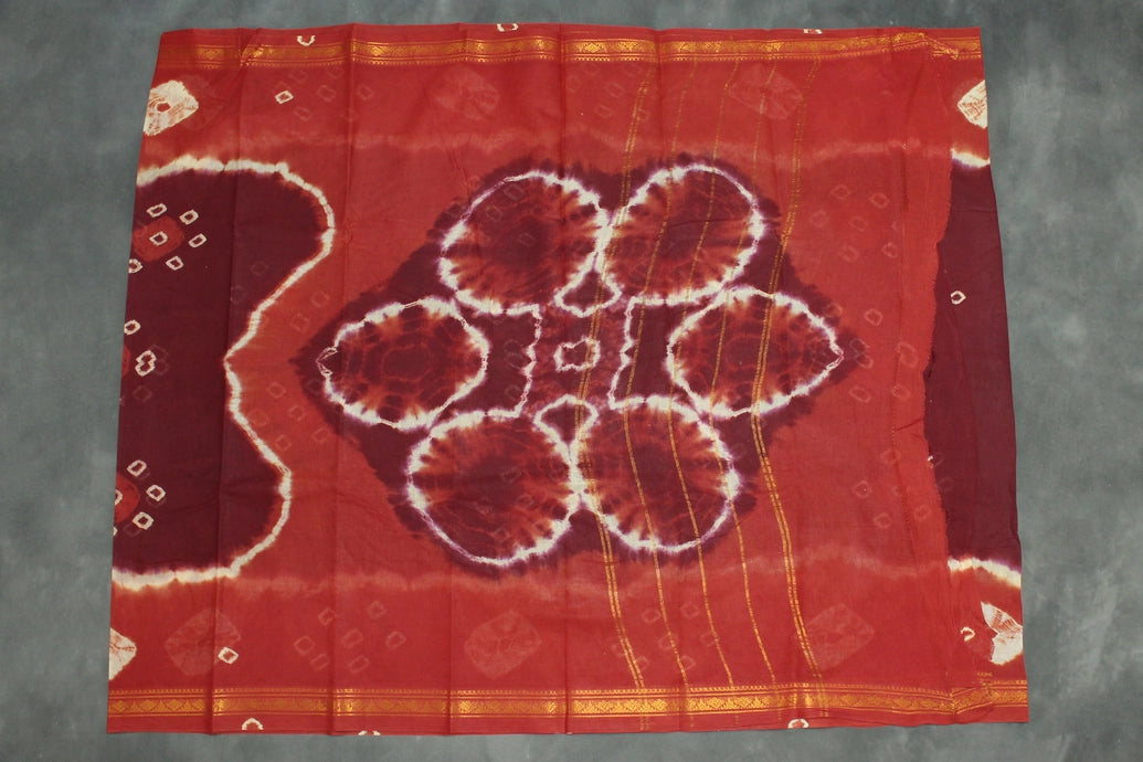 Maroon Bandhani Sungudi Cotton Saree with Golden Zari Border - 5.5m Saree JCS Fashions